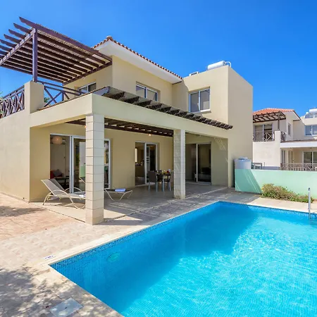 Konnos Villa *